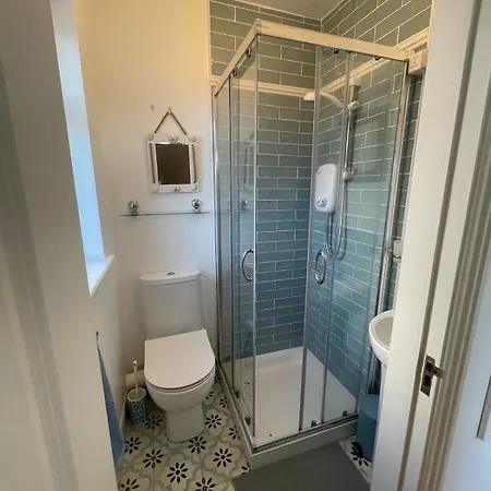 Cozy Flat In Leafy Greenfields شقة غالواي