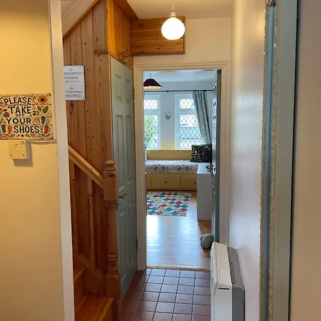 شقة Cozy Flat In Leafy Greenfields